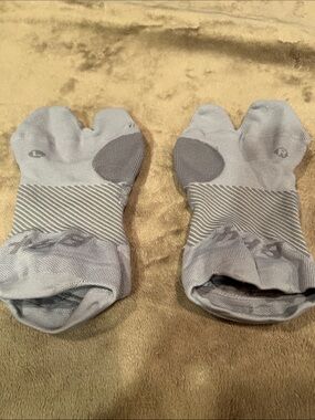 OS1st Women’s Bunion Sock Gray Split-Toe Athletic Socks
